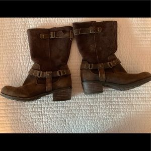 UGG cowgirl style boots